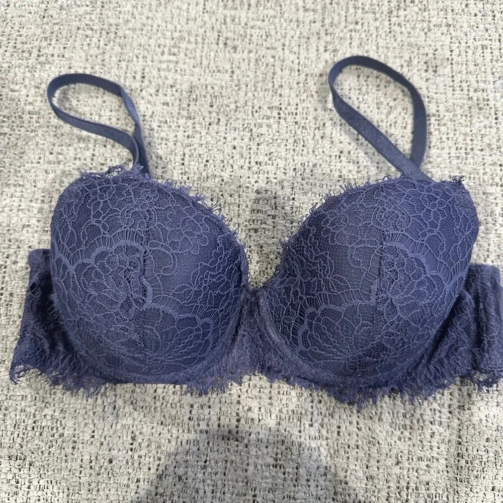 Victoria’s Secret bra